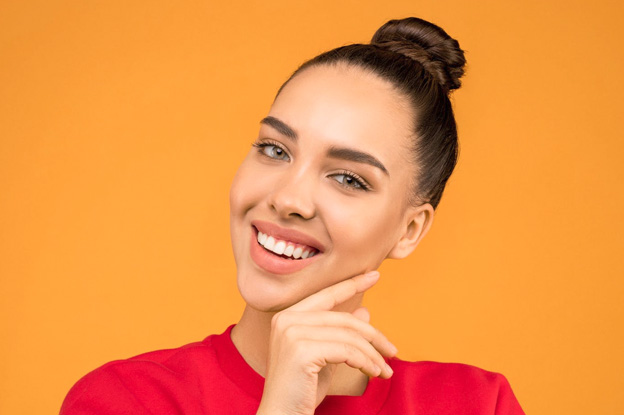 Can We Do Teeth Whitening With Dental Implants? | Richmond Can We Do Teeth Whitening With Dental Implants? | Richmond
